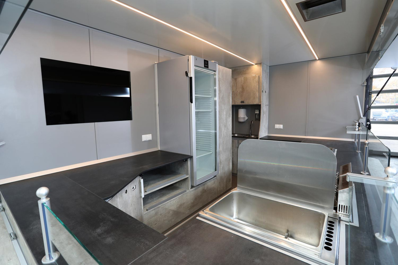 Wochenmarktmobil BORCO HÖHNS - Camion magasin: photos 4 Wochenmarktmobil BORCO HÖHNS - Camion magasin: photos 4