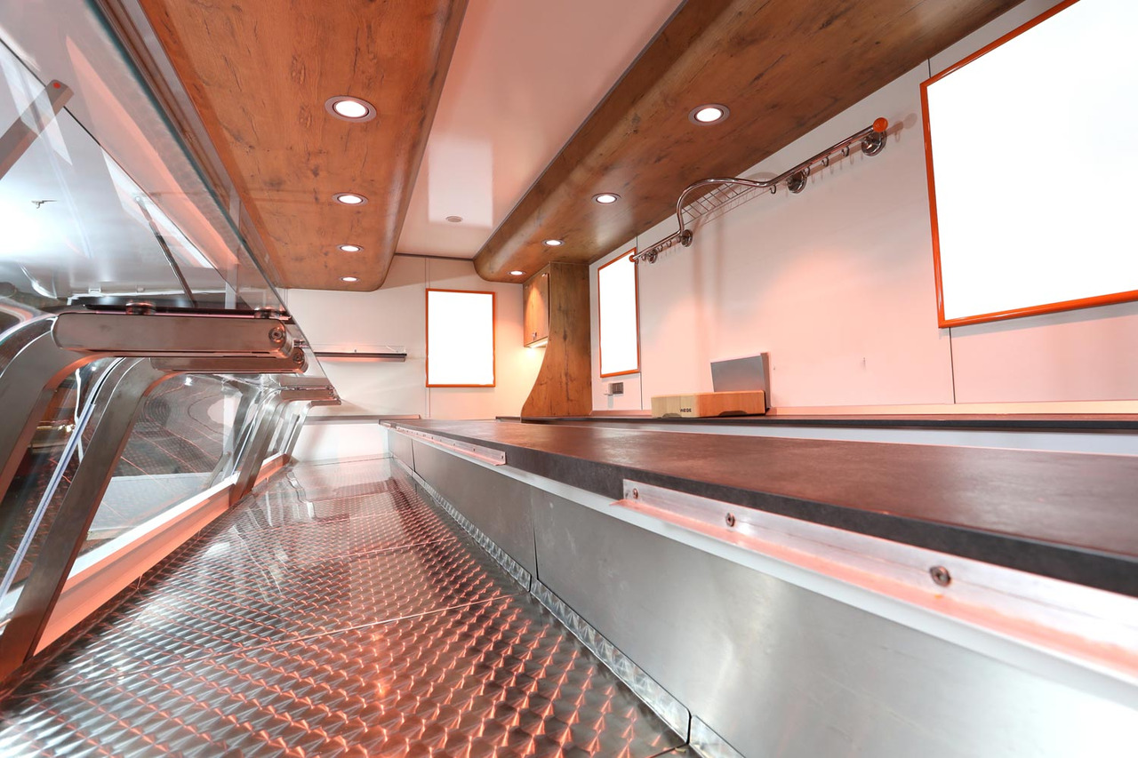 Wochenmarktmobil BORCO HÖHNS - Camion magasin: photos 3 Wochenmarktmobil BORCO HÖHNS - Camion magasin: photos 3