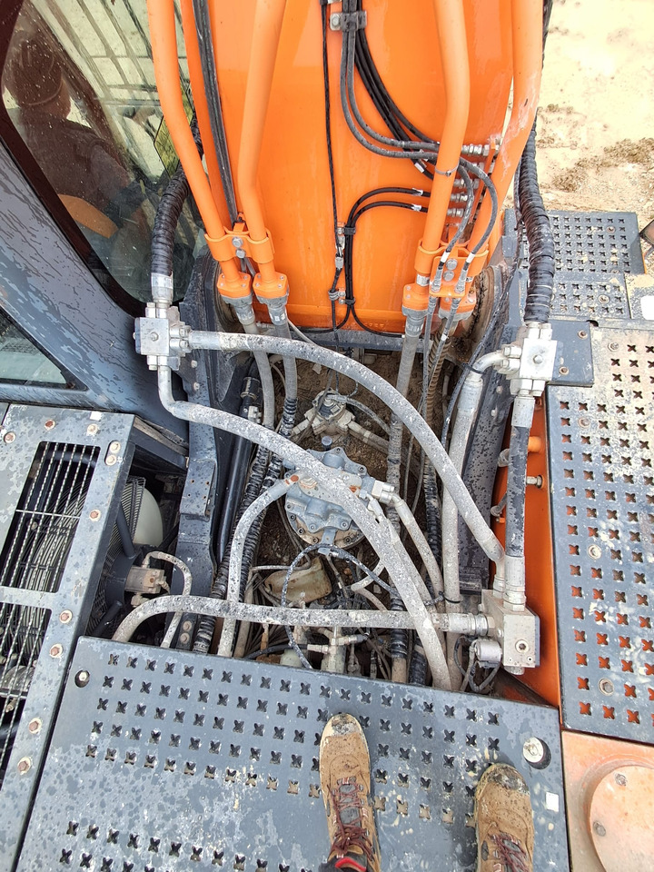 DOOSAN DX 420 LC - Pelle sur chenille: photos 5 DOOSAN DX 420 LC - Pelle sur chenille: photos 5