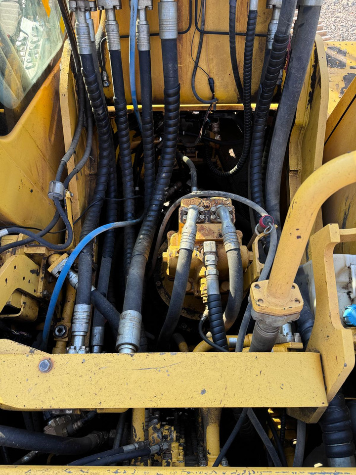 Pelle sur chenille KOMATSU PC360 LC 10: photos 8 Pelle sur chenille KOMATSU PC360 LC 10: photos 8