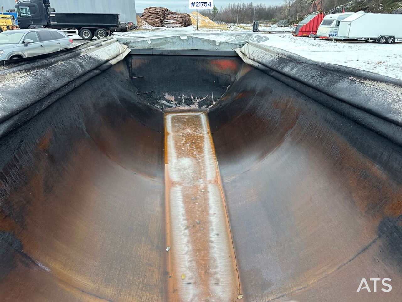 CMT 2012 CMT ASF 13 asfaltbalje til krokbil - Autre matériel: photos 4 CMT 2012 CMT ASF 13 asfaltbalje til krokbil - Autre matériel: photos 4