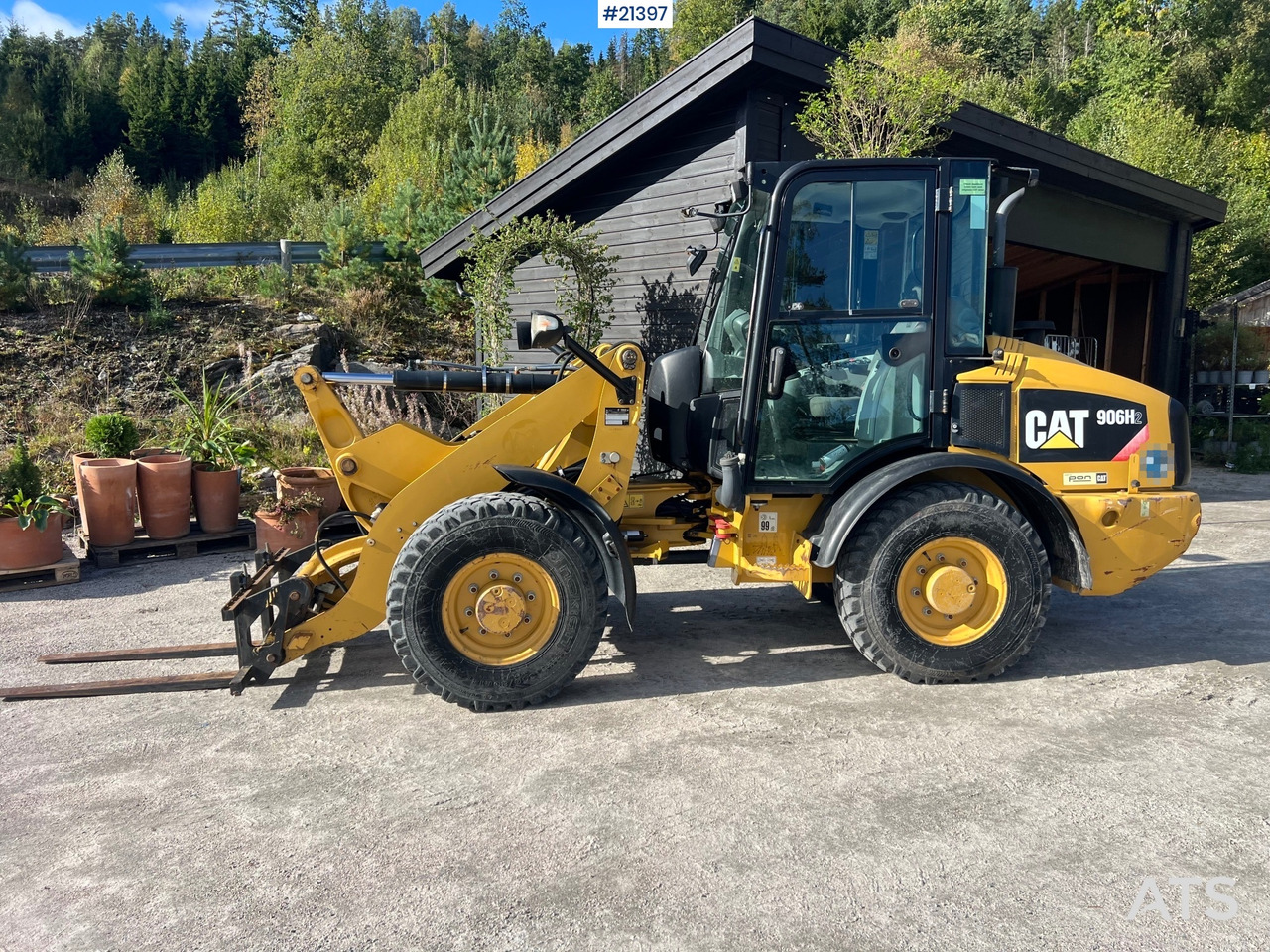 CAT 906H2 - Chargeuse sur pneus: photos 3 CAT 906H2 - Chargeuse sur pneus: photos 3