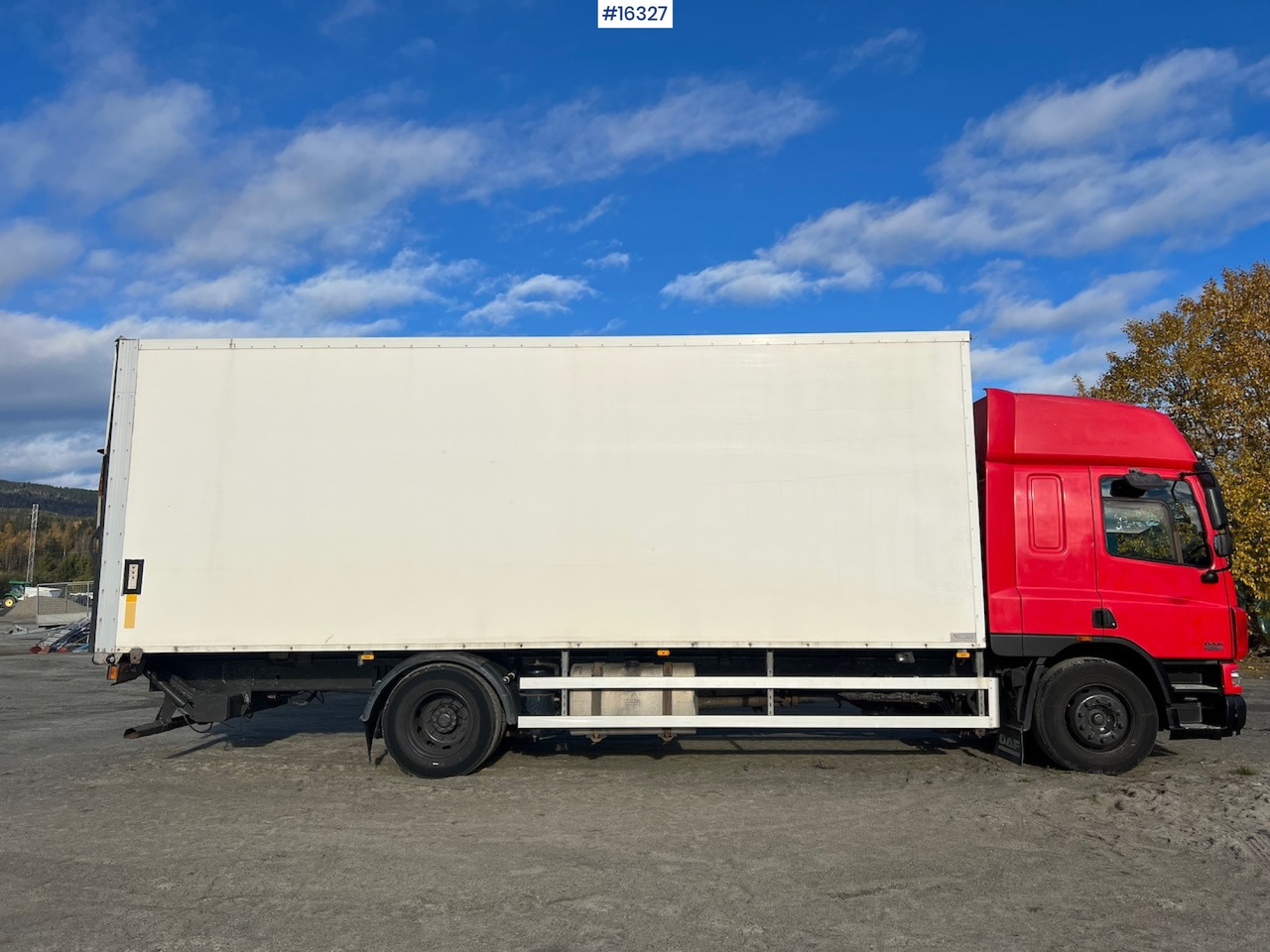 DAF CF75.360 - Camion fourgon: photos 4 DAF CF75.360 - Camion fourgon: photos 4