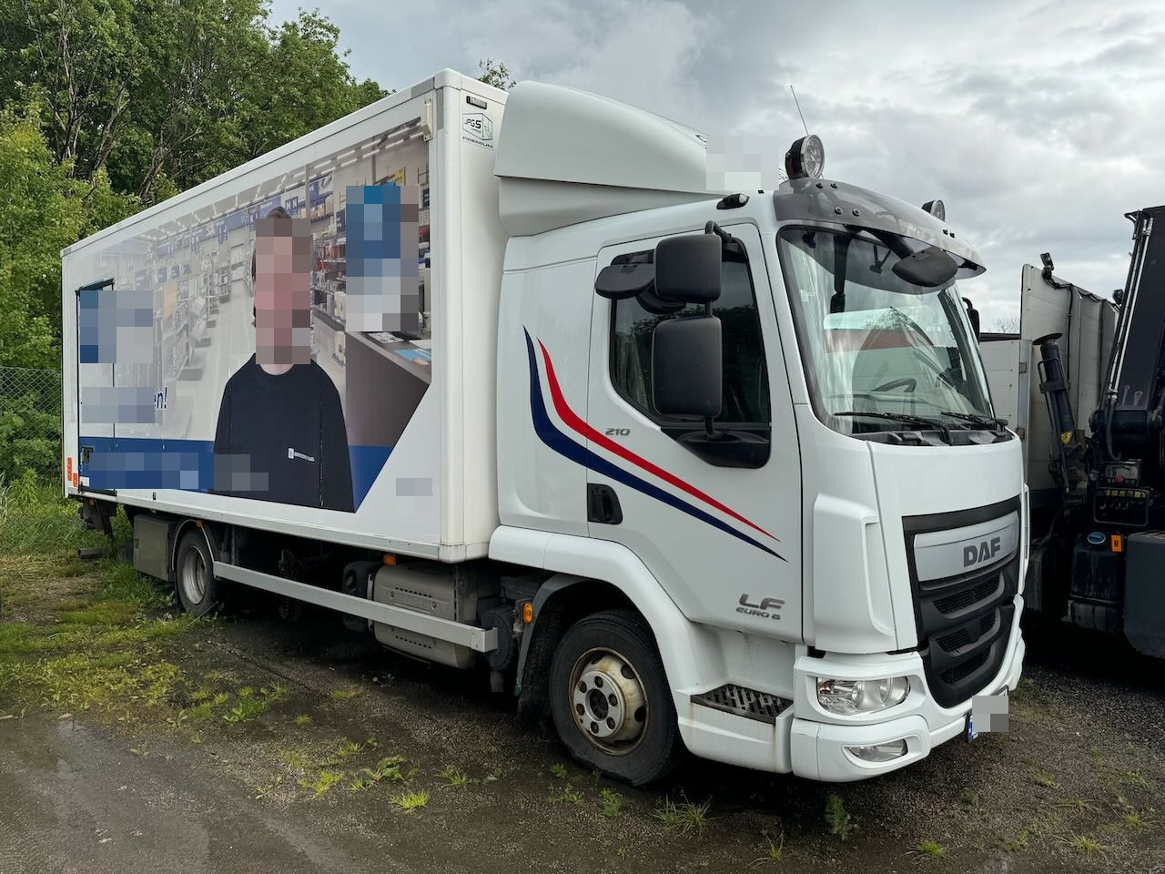 DAF LF 210 - Camion fourgon: photos 2 DAF LF 210 - Camion fourgon: photos 2