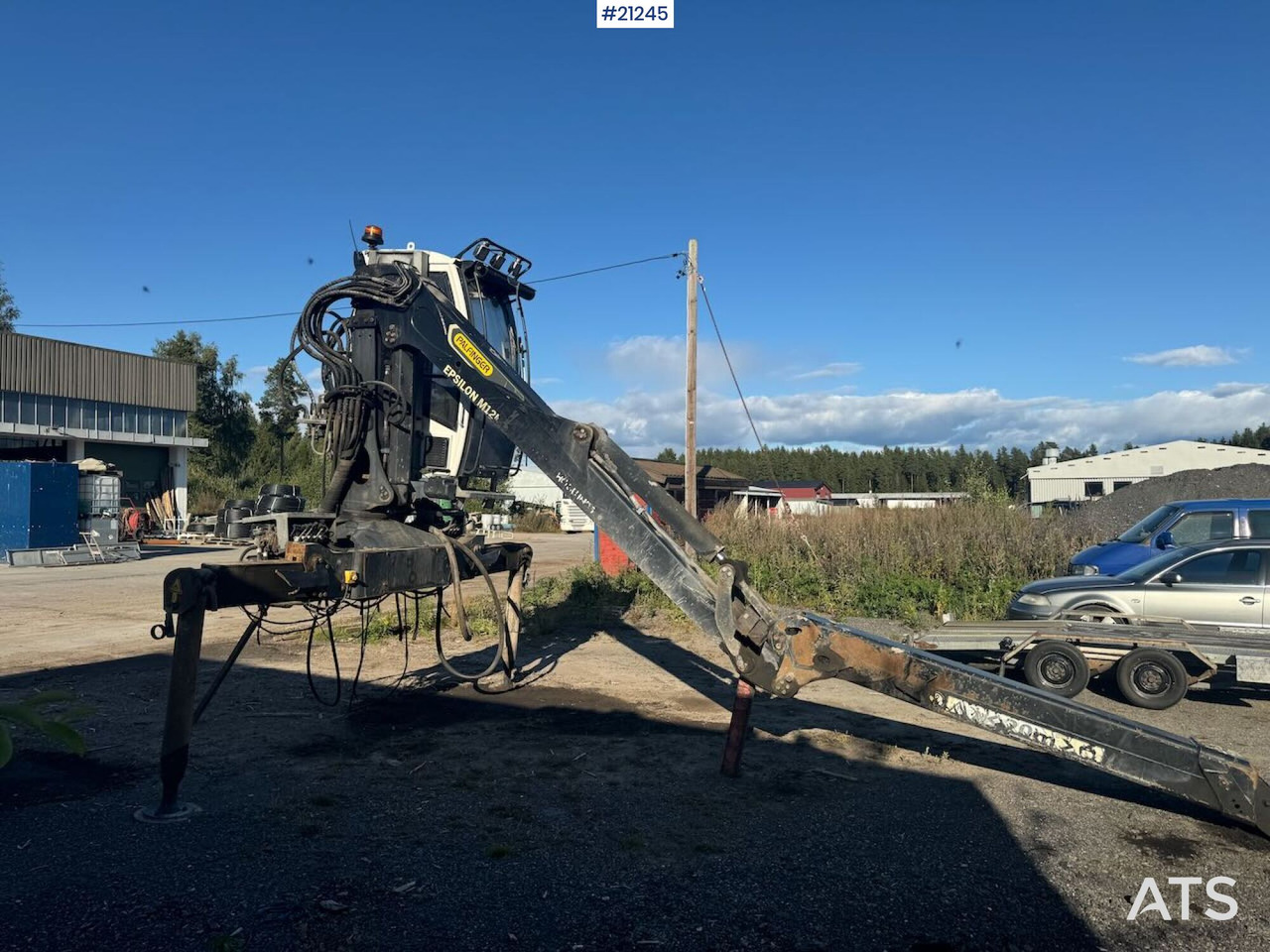 Epsilon M12 - Grue auxiliaire: photos 5 Epsilon M12 - Grue auxiliaire: photos 5