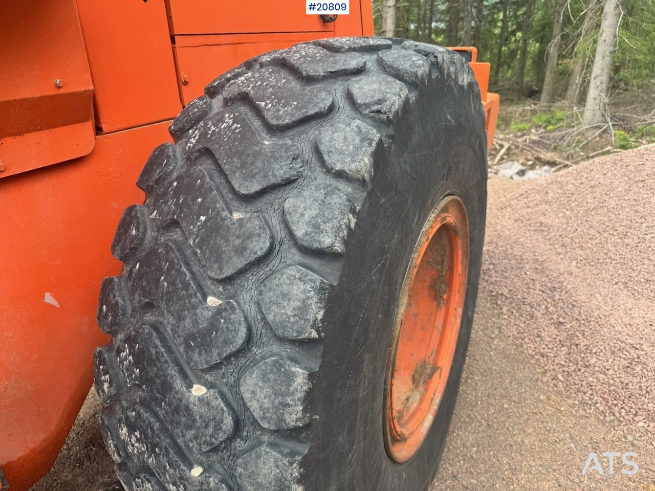 Chargeuse sur pneus Fiat Hitachi W130PL: photos 13