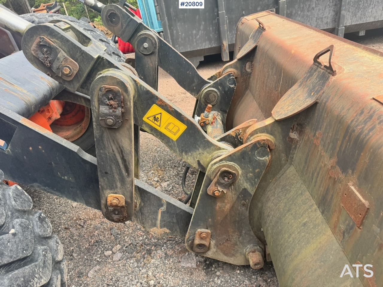 Chargeuse sur pneus Fiat Hitachi W130PL: photos 17