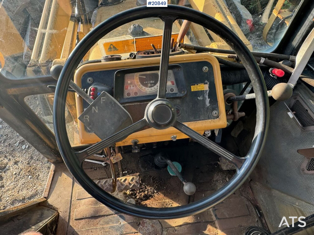 Tractopelle Ford 555 Traktorgraver m/ 2 frontskuffer og 2 graveskuffer: photos 28 Tractopelle Ford 555 Traktorgraver m/ 2 frontskuffer og 2 graveskuffer: photos 28