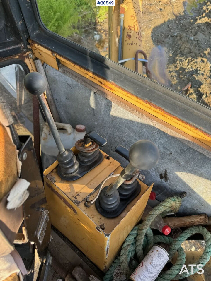 Tractopelle Ford 555 Traktorgraver m/ 2 frontskuffer og 2 graveskuffer: photos 25 Tractopelle Ford 555 Traktorgraver m/ 2 frontskuffer og 2 graveskuffer: photos 25