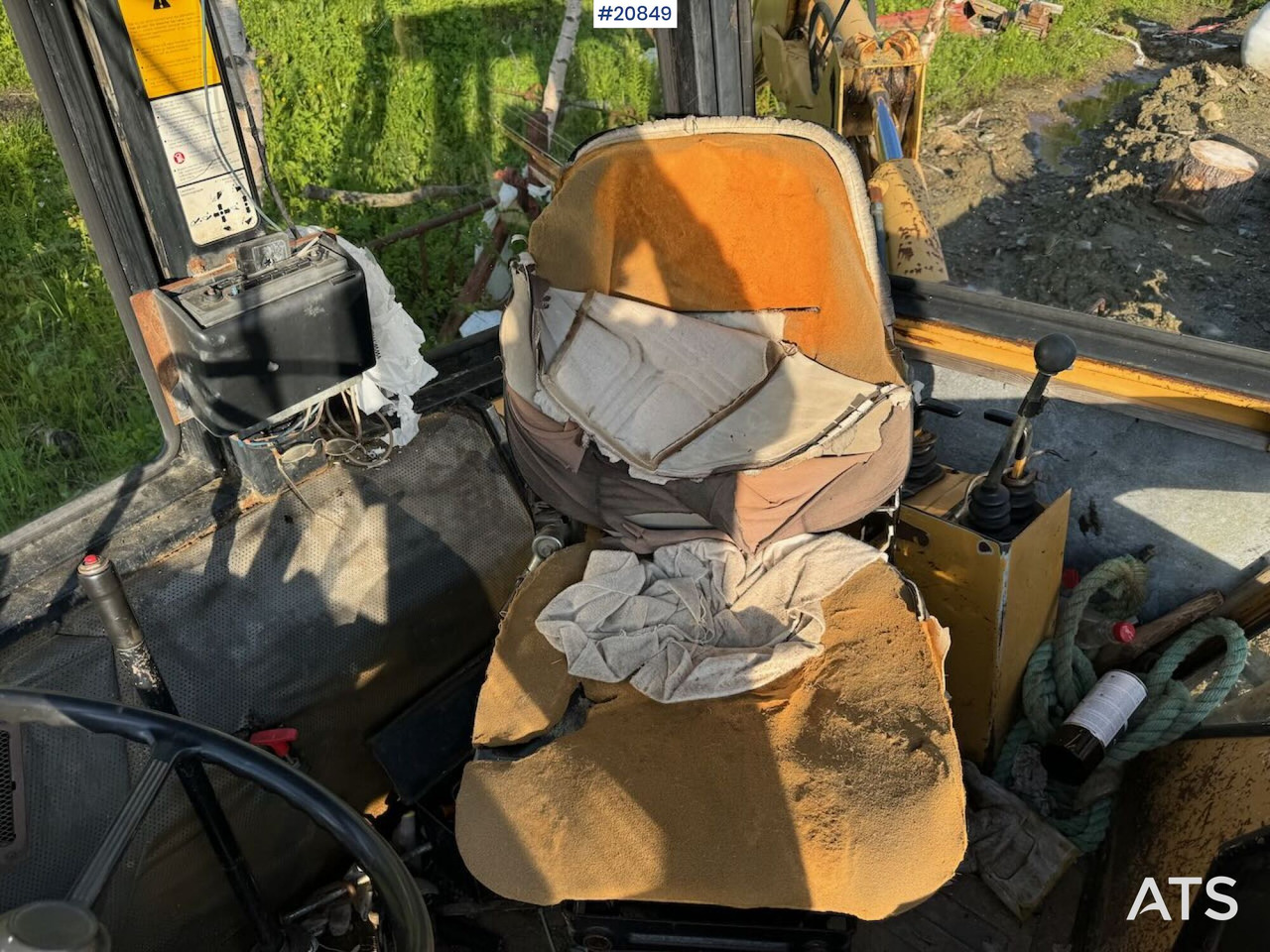 Tractopelle Ford 555 Traktorgraver m/ 2 frontskuffer og 2 graveskuffer: photos 24 Tractopelle Ford 555 Traktorgraver m/ 2 frontskuffer og 2 graveskuffer: photos 24