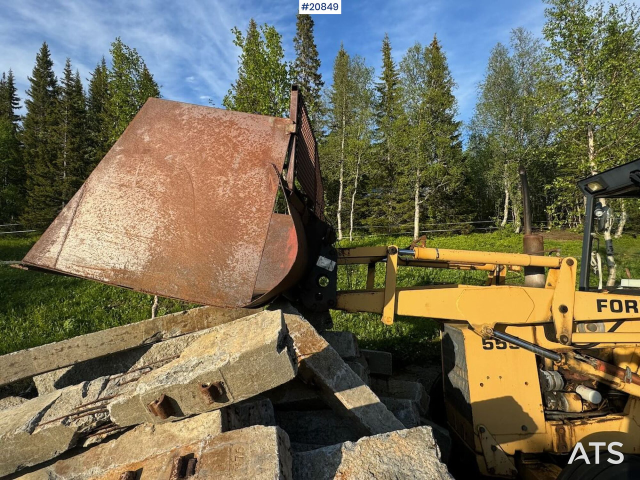 Ford 555 Traktorgraver m/ 2 frontskuffer og 2 graveskuffer - Tractopelle: photos 4 Ford 555 Traktorgraver m/ 2 frontskuffer og 2 graveskuffer - Tractopelle: photos 4