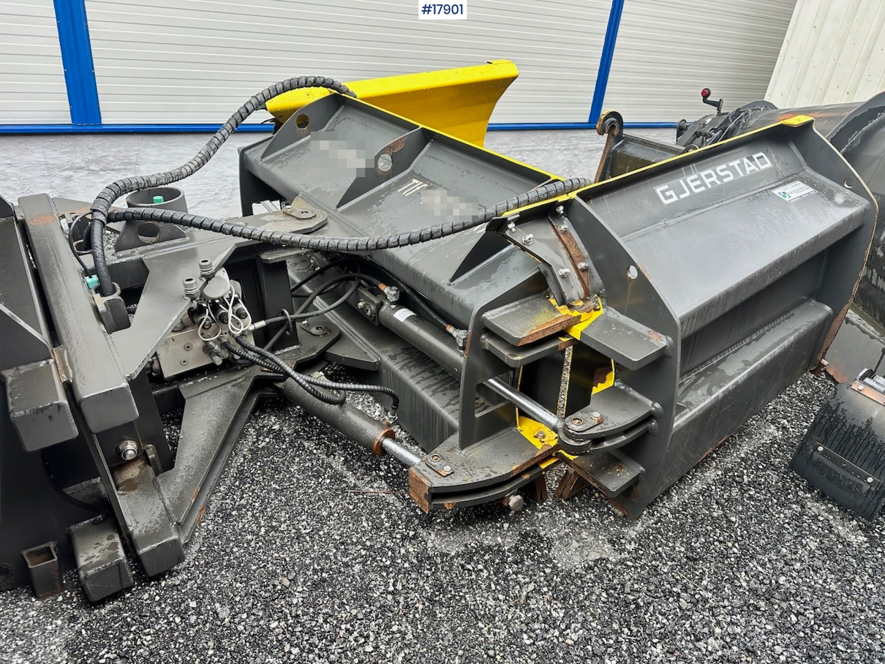 Gjerstad 2017 Gjerstad HSV Klappvingeskjær til Hjullaster/traktor - Lame à neige pour Engins de chantier: photos 1 Gjerstad 2017 Gjerstad HSV Klappvingeskjær til Hjullaster/traktor - Lame à neige pour Engins de chantier: photos 1