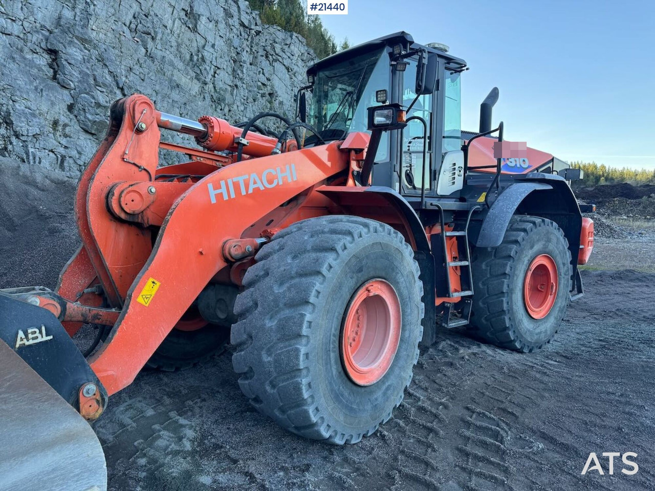 Chargeuse sur pneus Hitachi ZW310: photos 10