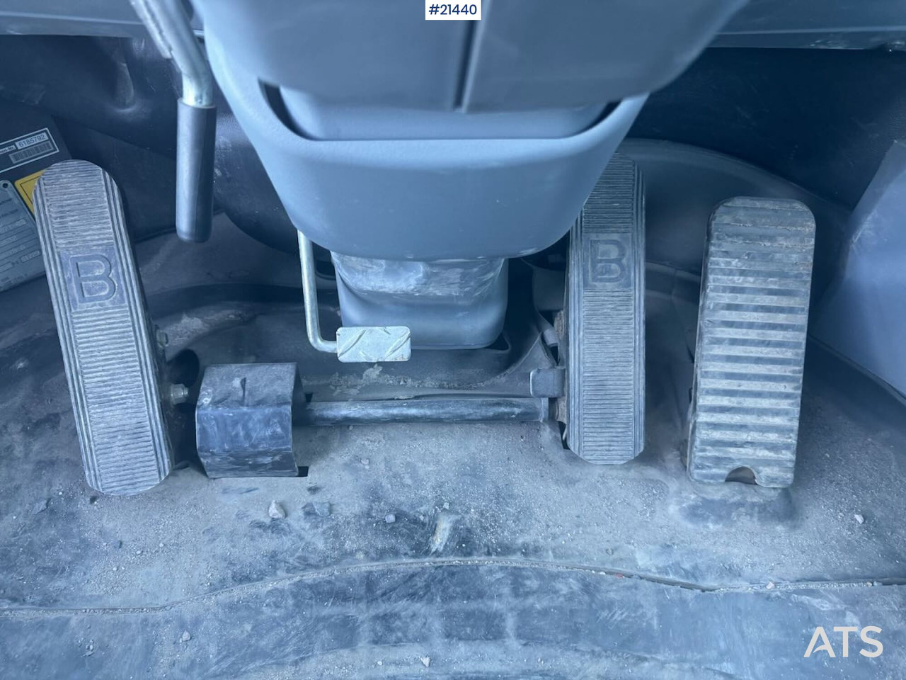 Chargeuse sur pneus Hitachi ZW310: photos 31