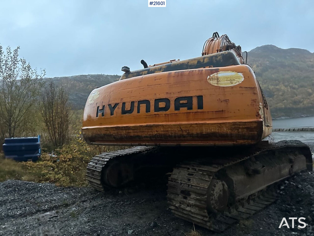Hyundai 210LC- 3H gravemaskin m/ 5 skuffer. Byttet belter for 100 timer siden - Pelle sur chenille: photos 4 Hyundai 210LC- 3H gravemaskin m/ 5 skuffer. Byttet belter for 100 timer siden - Pelle sur chenille: photos 4