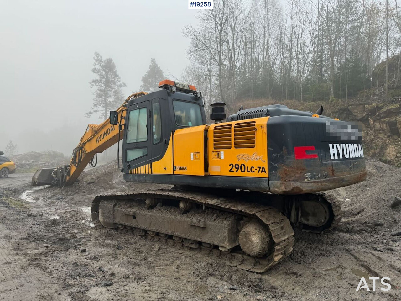 Hyundai Robex 290LC - Pelle: photos 1 Hyundai Robex 290LC - Pelle: photos 1