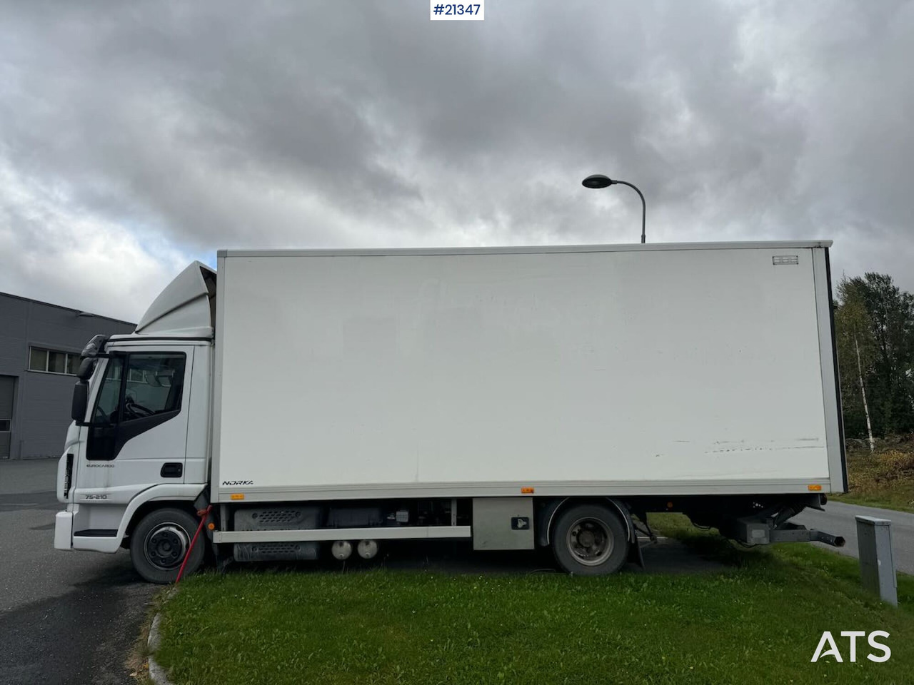 Iveco Eurocargo 75-210 - Camion fourgon: photos 2 Iveco Eurocargo 75-210 - Camion fourgon: photos 2