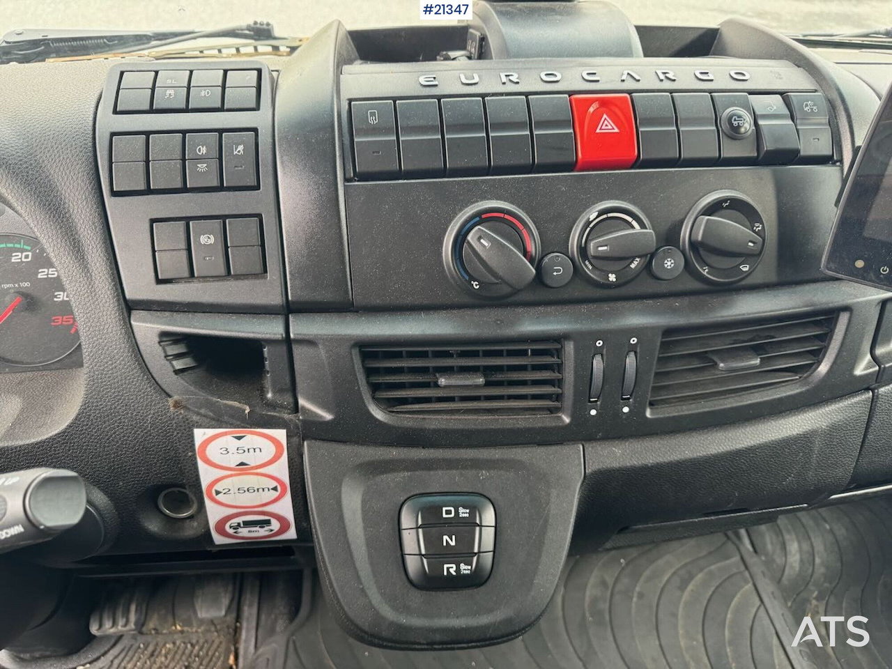 Camion fourgon Iveco Eurocargo 75-210: photos 29 Camion fourgon Iveco Eurocargo 75-210: photos 29