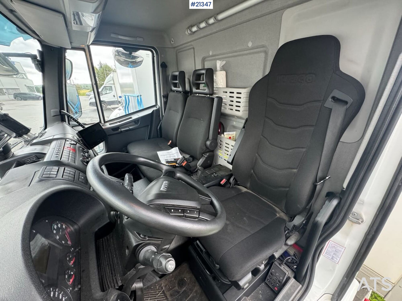 Camion fourgon Iveco Eurocargo 75-210: photos 22 Camion fourgon Iveco Eurocargo 75-210: photos 22