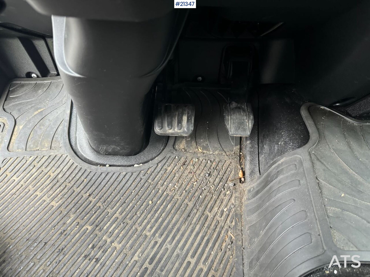 Camion fourgon Iveco Eurocargo 75-210: photos 28 Camion fourgon Iveco Eurocargo 75-210: photos 28