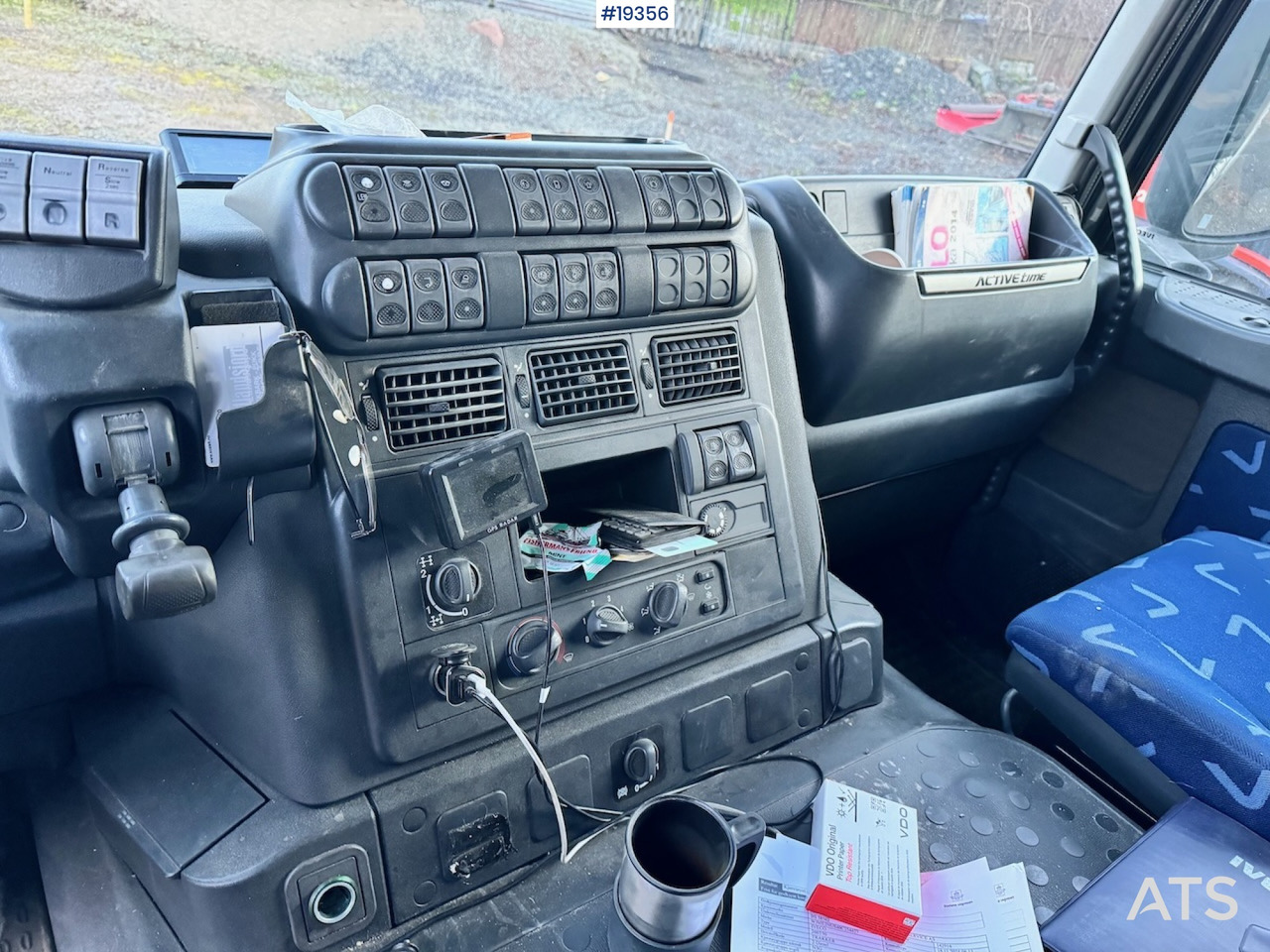 Camion ampliroll Iveco Trakker: photos 28