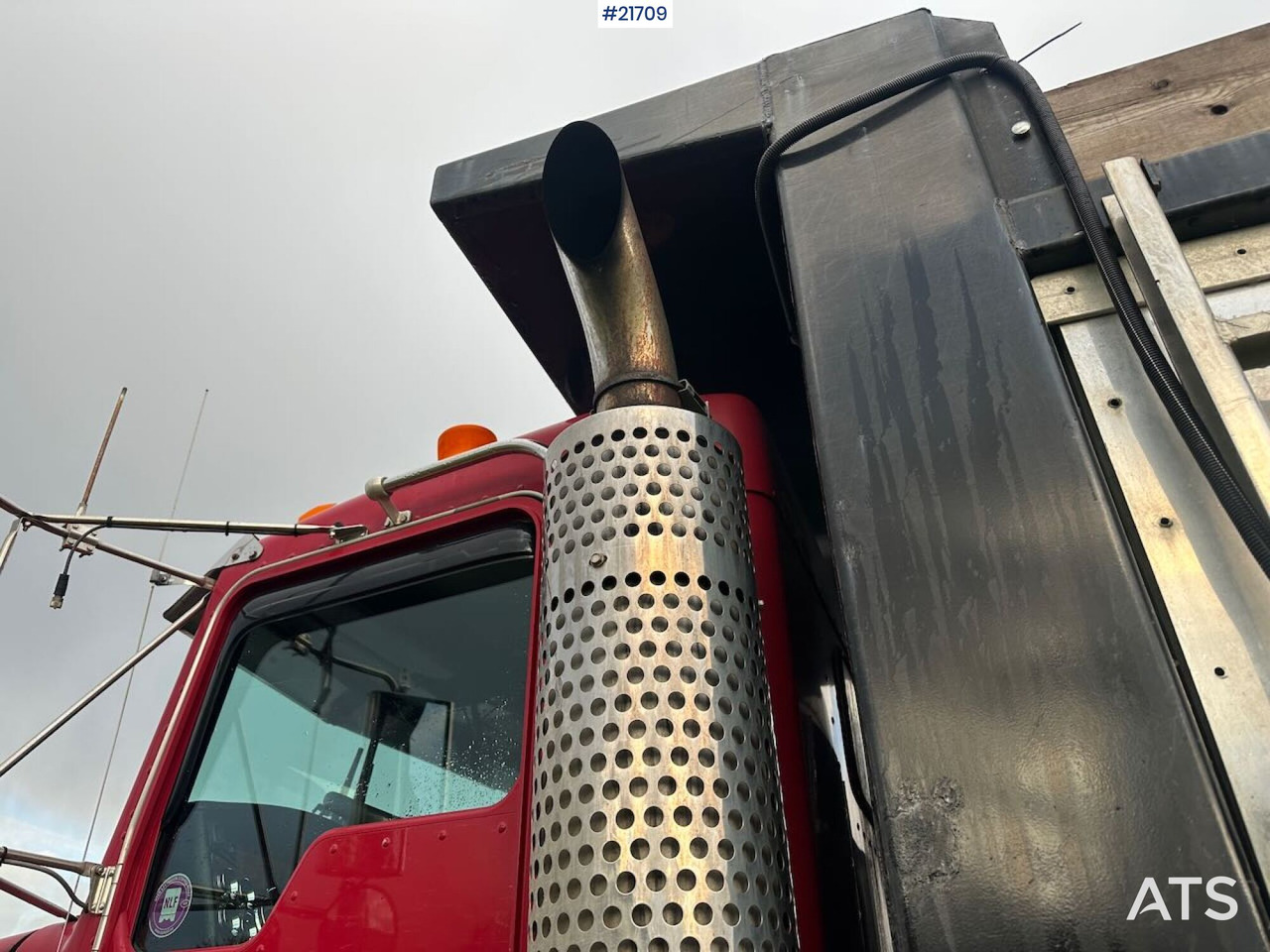 Camion benne Kenworth 2005 KENWORTH T800 tippbil 8x4 m/ Rhodes påbygg, kompressor, vibrator i kassen. Høy lasteevne! SE VIDEO.: photos 24 Camion benne Kenworth 2005 KENWORTH T800 tippbil 8x4 m/ Rhodes påbygg, kompressor, vibrator i kassen. Høy lasteevne! SE VIDEO.: photos 24