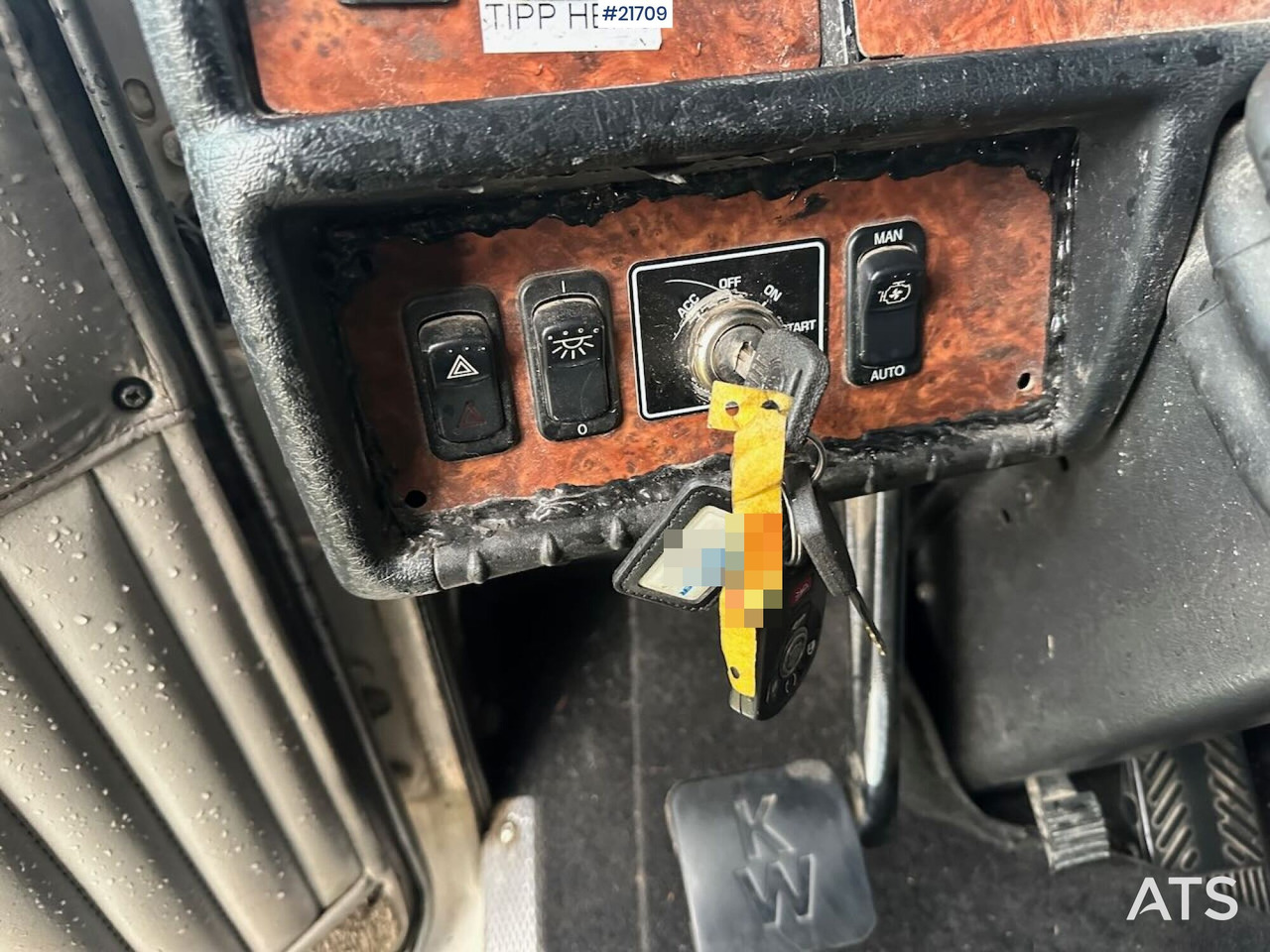 Camion benne Kenworth 2005 KENWORTH T800 tippbil 8x4 m/ Rhodes påbygg, kompressor, vibrator i kassen. Høy lasteevne! SE VIDEO.: photos 44 Camion benne Kenworth 2005 KENWORTH T800 tippbil 8x4 m/ Rhodes påbygg, kompressor, vibrator i kassen. Høy lasteevne! SE VIDEO.: photos 44