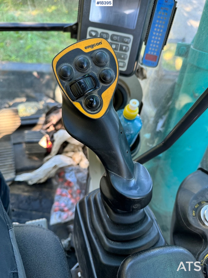 Pelle Kobelco SK140SRLC: photos 36