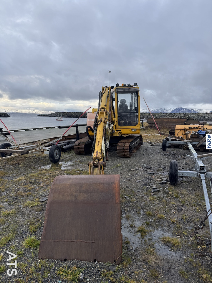 Komatsu 2003 Komatsu PC95R m/ skuffe - Pelle sur chenille: photos 1 Komatsu 2003 Komatsu PC95R m/ skuffe - Pelle sur chenille: photos 1