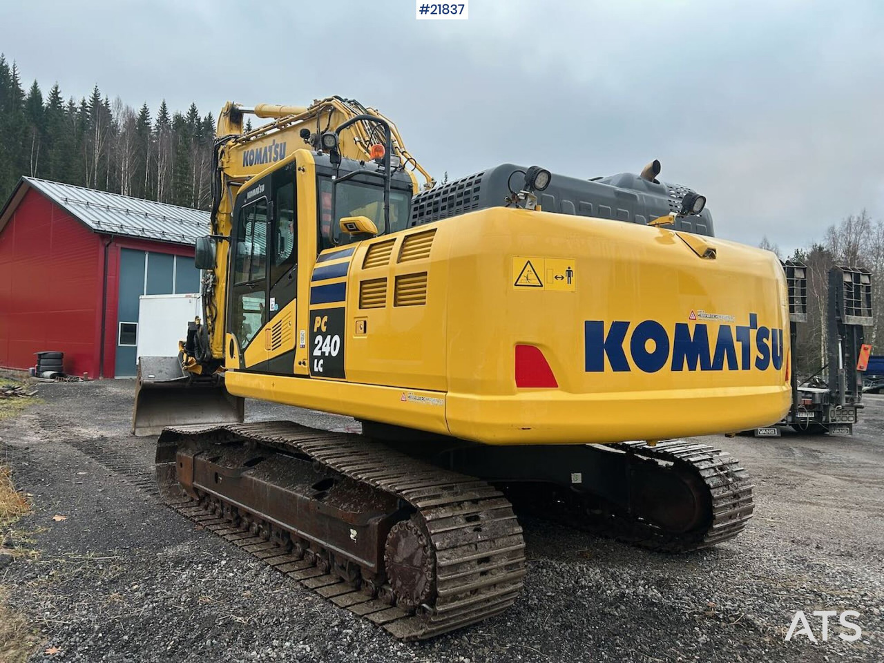 Komatsu PC240LC-11E0 Beltegraver m/ Rotortilt og Pusseskuffe - Pelle sur chenille: photos 3 Komatsu PC240LC-11E0 Beltegraver m/ Rotortilt og Pusseskuffe - Pelle sur chenille: photos 3