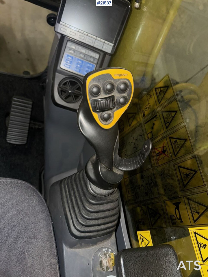 Komatsu PC240LC-11E0 Beltegraver m/ Rotortilt og Pusseskuffe - crédit-bail Komatsu PC240LC-11E0 Beltegraver m/ Rotortilt og Pusseskuffe: photos 21