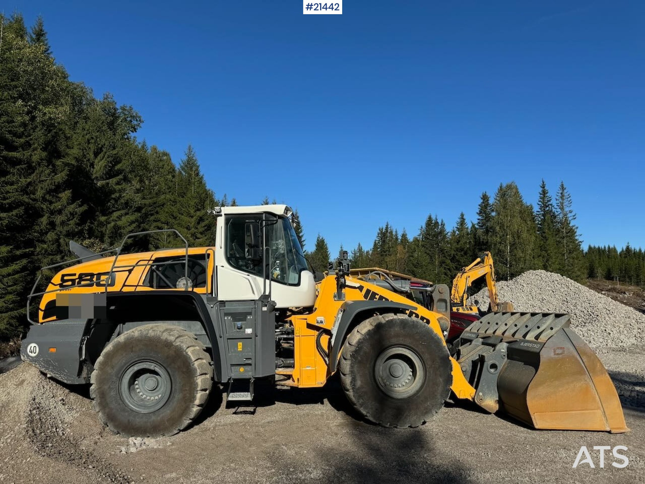 Liebherr L580 - Chargeuse sur pneus: photos 1 Liebherr L580 - Chargeuse sur pneus: photos 1