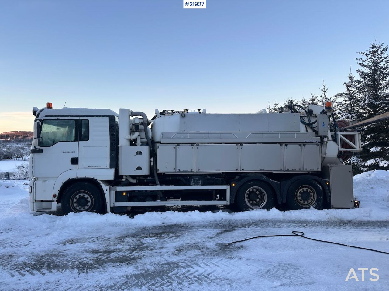 MAN TGA 26.430 6x2 sug-/spylebil m/ Maskoflex påbygg. SE VIDEO. - Camion hydrocureur: photos 3 MAN TGA 26.430 6x2 sug-/spylebil m/ Maskoflex påbygg. SE VIDEO. - Camion hydrocureur: photos 3