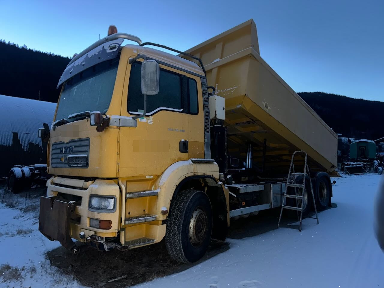 MAN TGA 28.410 6x2 Brøyterigget Tippbil. Rep objekt. - Camion benne: photos 2 MAN TGA 28.410 6x2 Brøyterigget Tippbil. Rep objekt. - Camion benne: photos 2