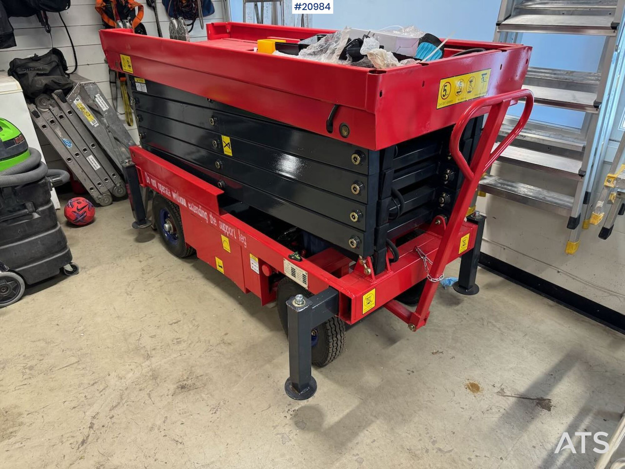 MPSC sakselift - Nacelle ciseaux: photos 2 MPSC sakselift - Nacelle ciseaux: photos 2