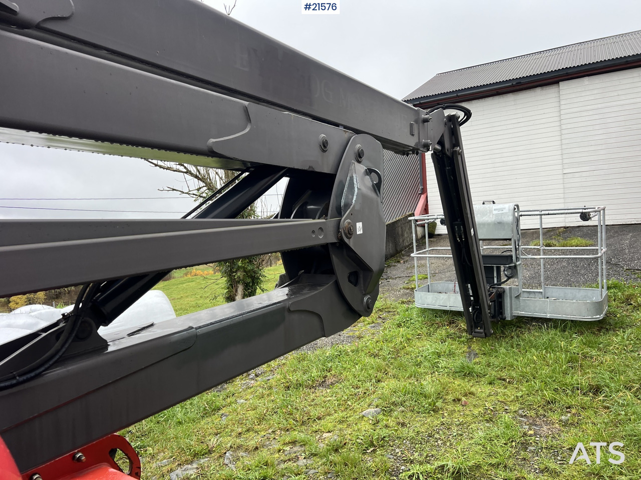 Nacelle articulée Manitou 200 ATJ Teleskoplift: photos 14 Nacelle articulée Manitou 200 ATJ Teleskoplift: photos 14