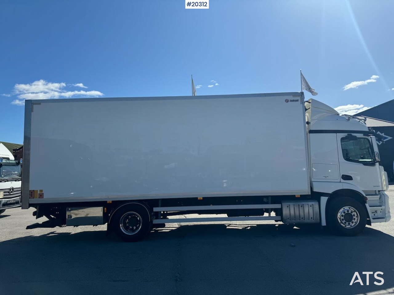 Mercedes Actros 1833 - Camion fourgon: photos 2 Mercedes Actros 1833 - Camion fourgon: photos 2