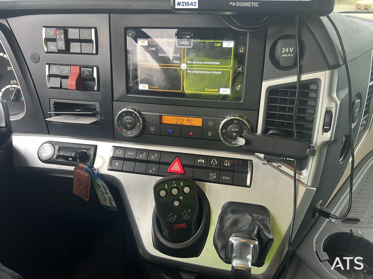 Camion fourgon Mercedes-Benz Actrox 6x2 skapbil m/ kjøl/frys aggregat: photos 39