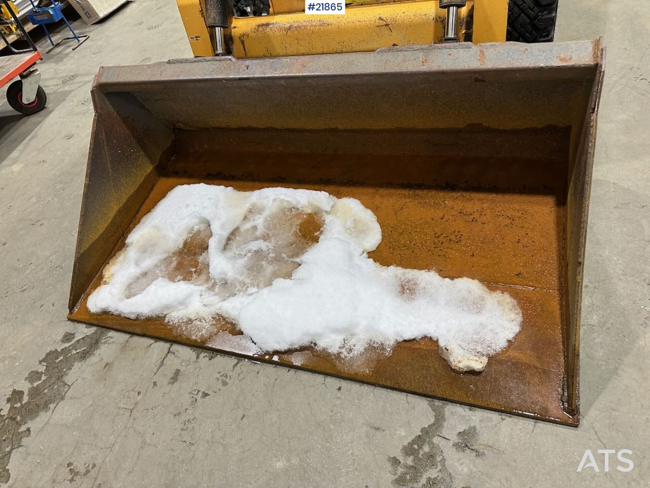 Mustang 220R kompaktlaster m/planeringskuffe og pallegafler - Mini chargeuse: photos 3 Mustang 220R kompaktlaster m/planeringskuffe og pallegafler - Mini chargeuse: photos 3