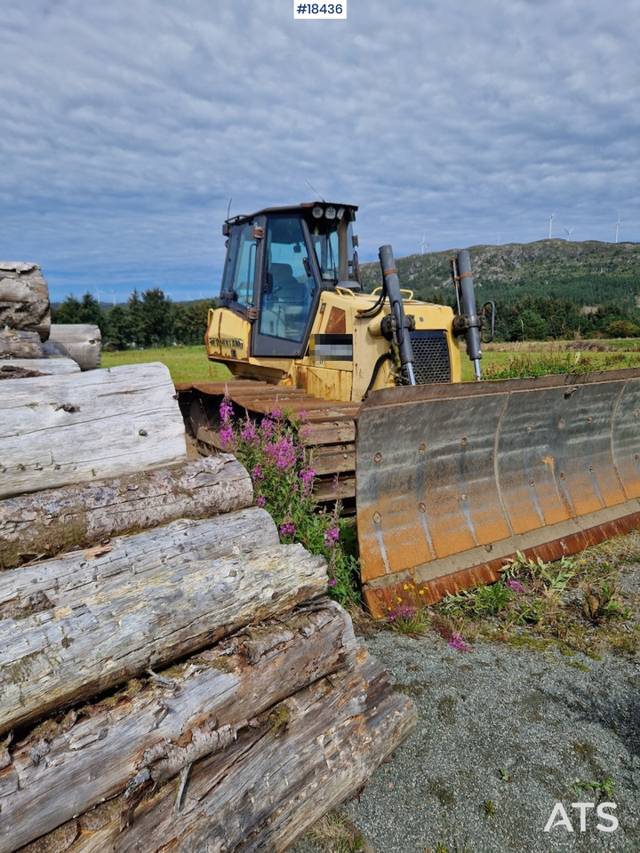 New Holland D150B - Bulldozer: photos 3 New Holland D150B - Bulldozer: photos 3