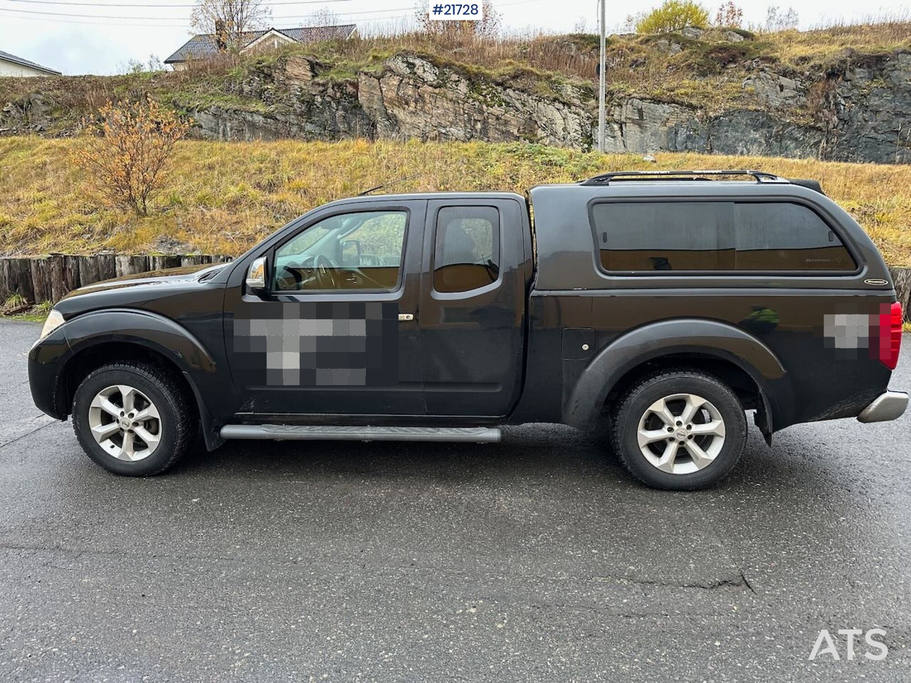 Nissan navara - Fourgon utilitaire: photos 2 Nissan navara - Fourgon utilitaire: photos 2