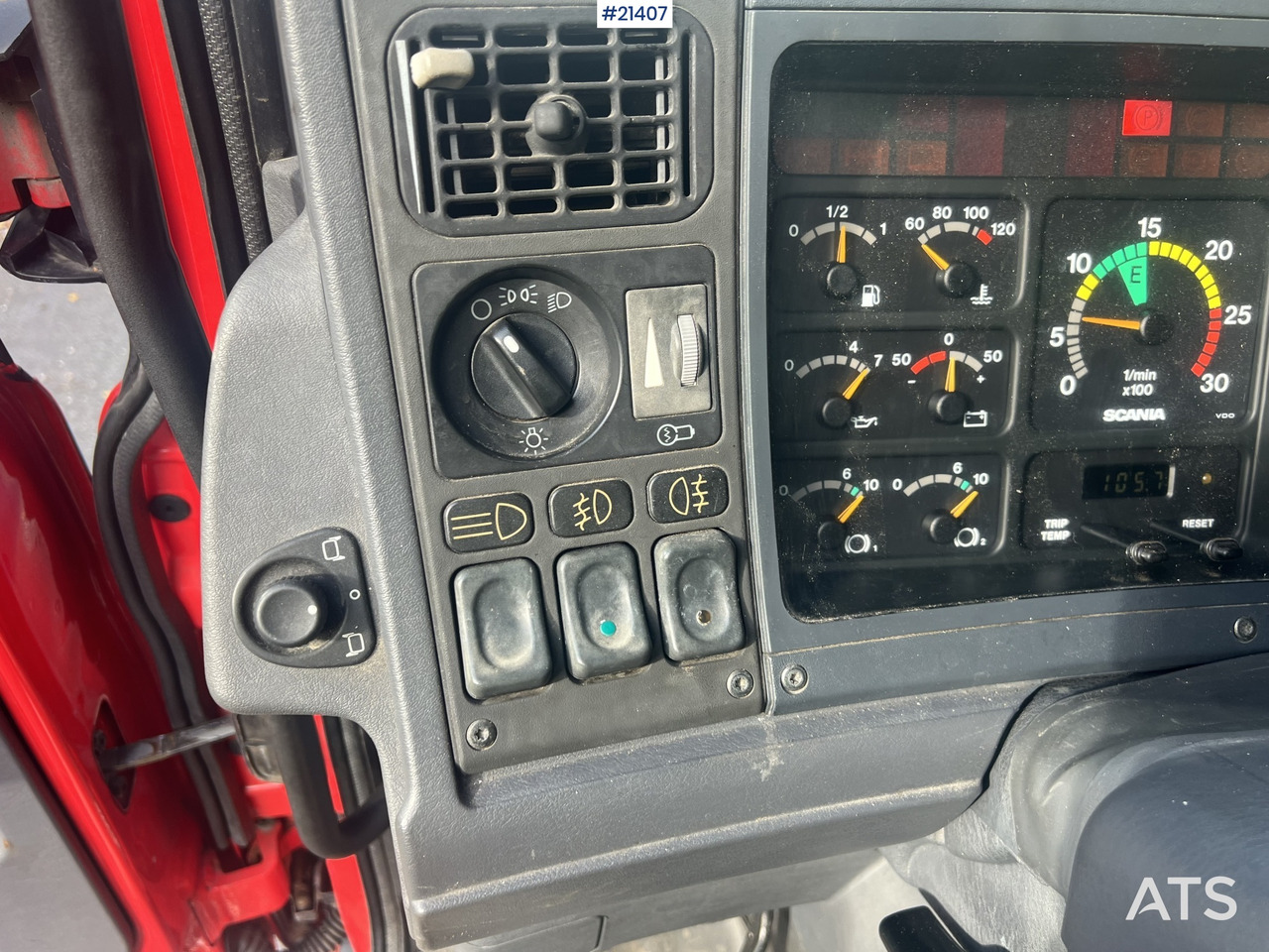 Camion benne Scania P124G: photos 30