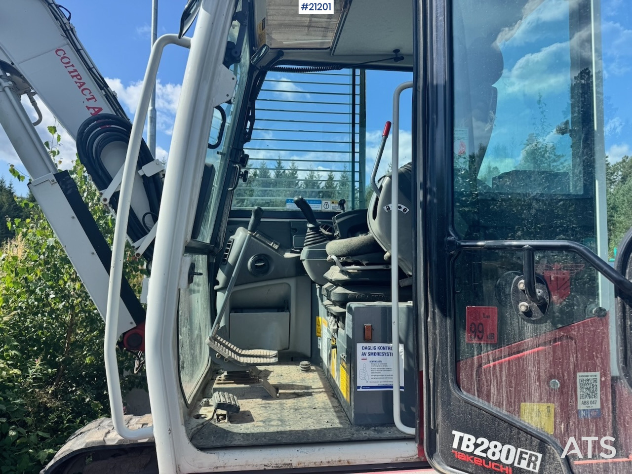 Pelle sur chenille Takeuchi TB280FR: photos 19