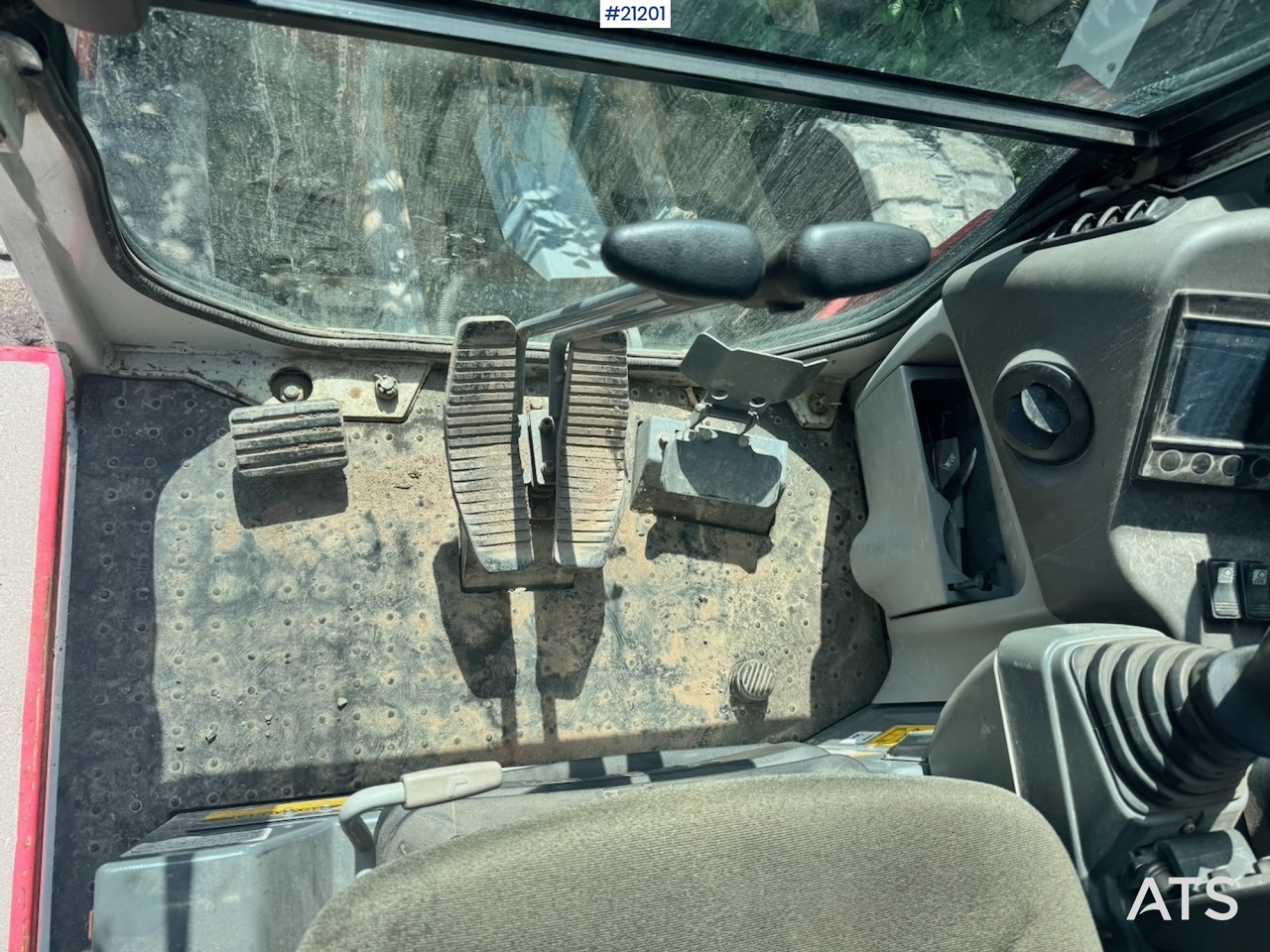 Pelle sur chenille Takeuchi TB280FR: photos 22