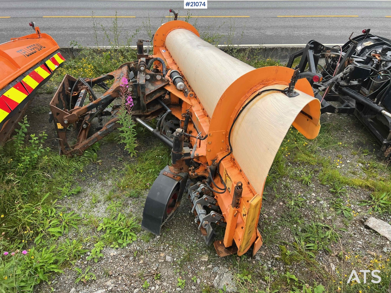 Tellefsdal M70 - Lame à neige: photos 4 Tellefsdal M70 - Lame à neige: photos 4