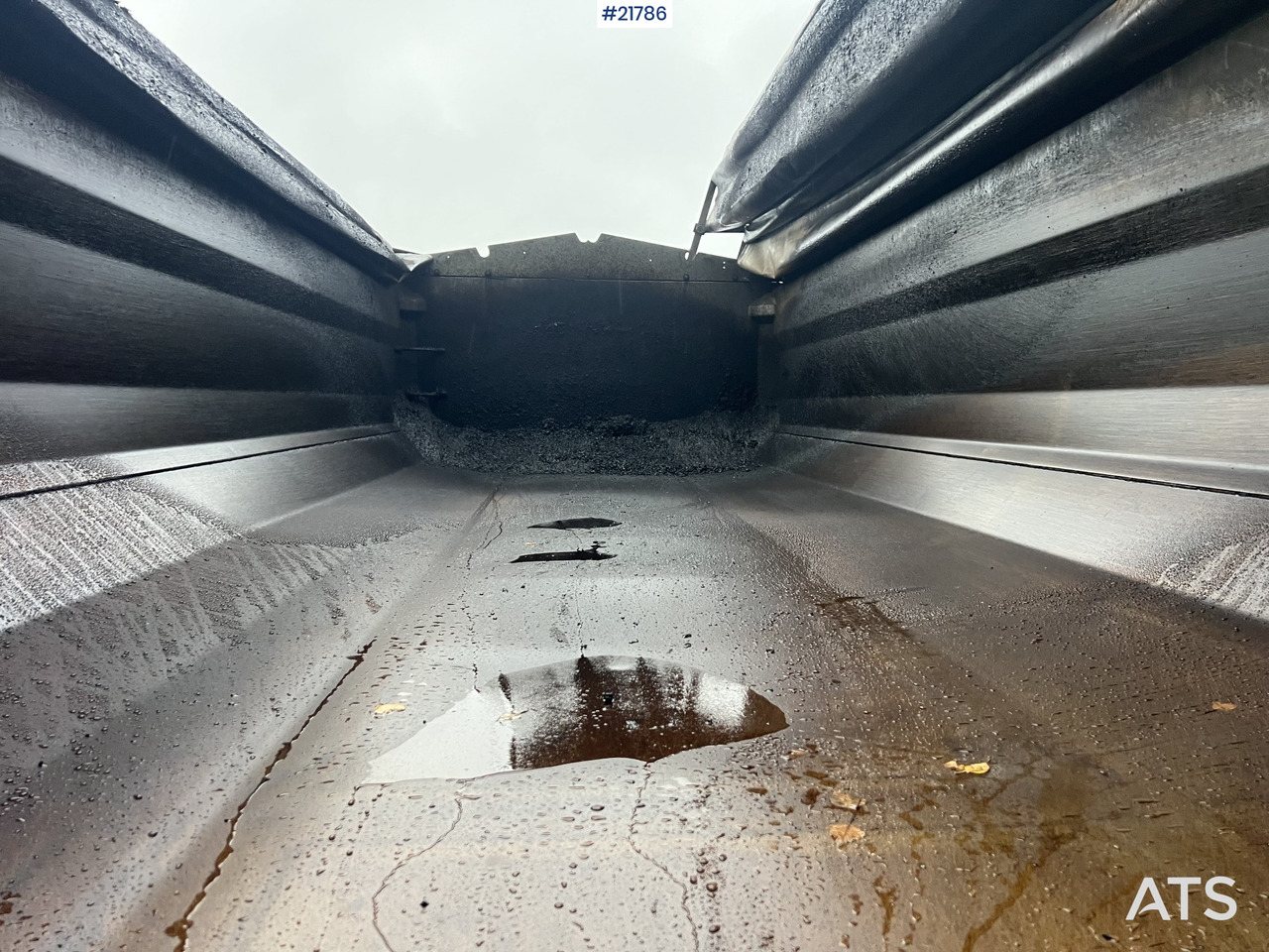 Camion benne Volvo FH540 8x4 asfaltbil m/ mtdk k218 2 akslet asfalthenger: photos 10 Camion benne Volvo FH540 8x4 asfaltbil m/ mtdk k218 2 akslet asfalthenger: photos 10