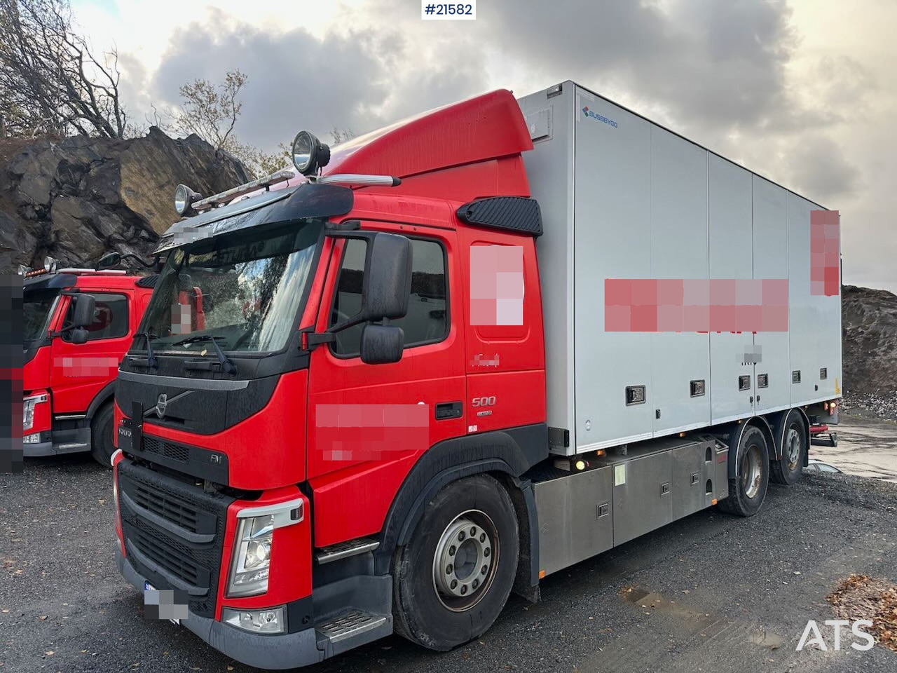 Volvo FM 500 6x2 skapbil m/ full sideåpning og lift. - Camion fourgon: photos 3 Volvo FM 500 6x2 skapbil m/ full sideåpning og lift. - Camion fourgon: photos 3