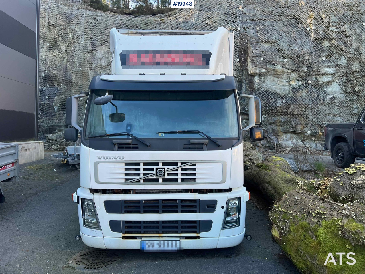 Volvo FM450 - Camion fourgon: photos 5 Volvo FM450 - Camion fourgon: photos 5