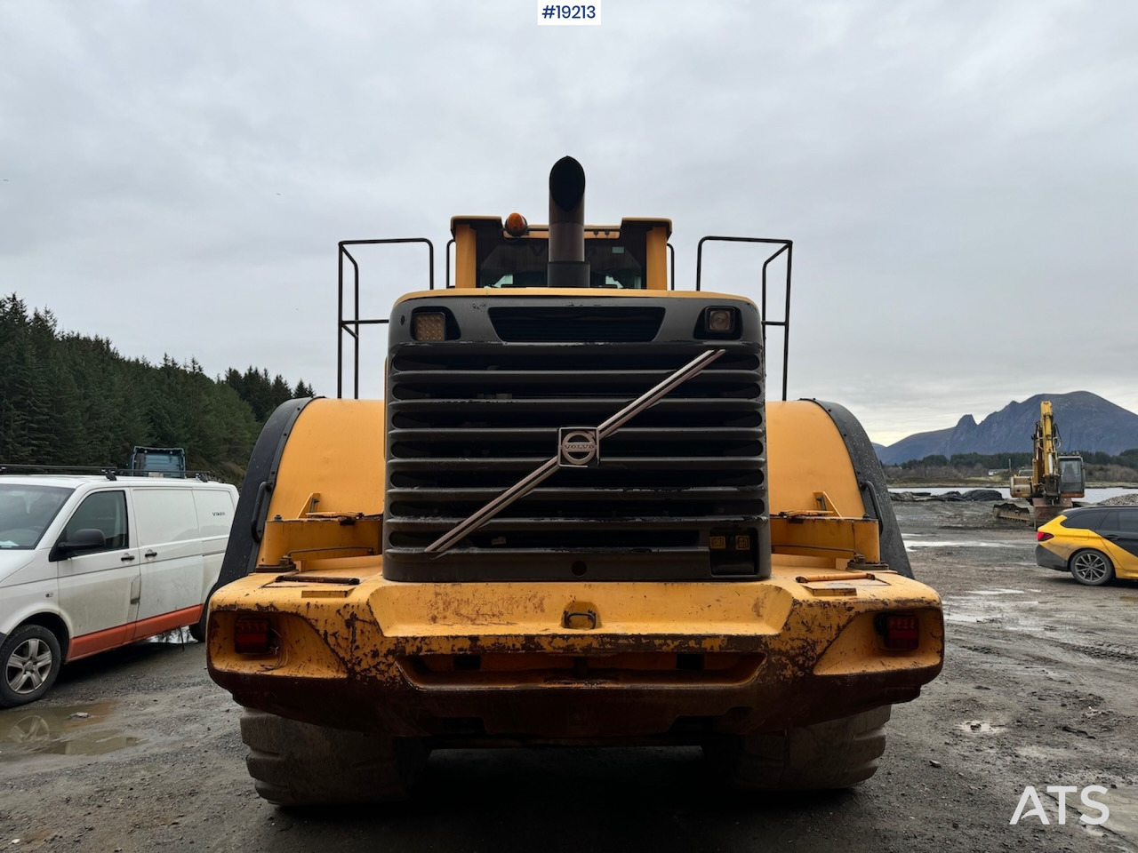 Volvo L220F - Chargeuse sur pneus: photos 5 Volvo L220F - Chargeuse sur pneus: photos 5