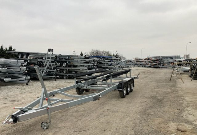 Boro Przyczepa PODŁODZIOWA 7,80M! - Remorque bateau: photos 2 Boro Przyczepa PODŁODZIOWA 7,80M! - Remorque bateau: photos 2